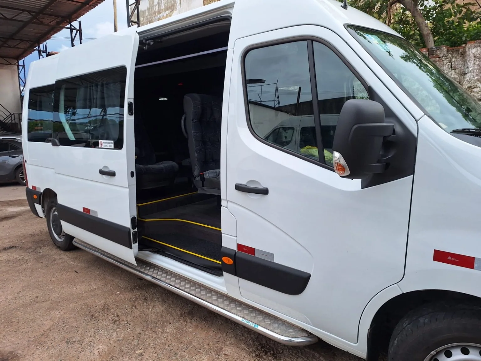 Van para serviços de transfer